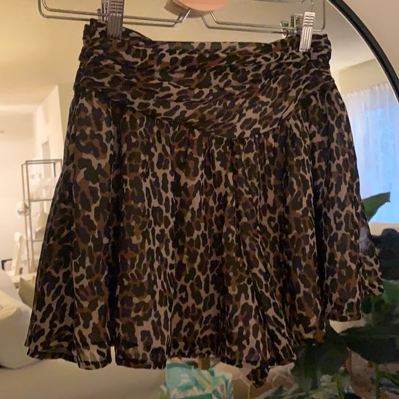 French Connection leopard shorts - Picture 1 of 2